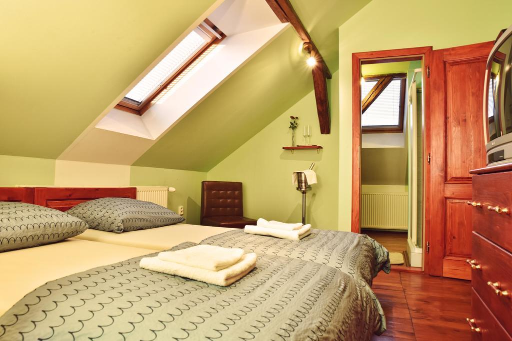Barock Restaurant & Pension Topoľčany Eksteriør bilde